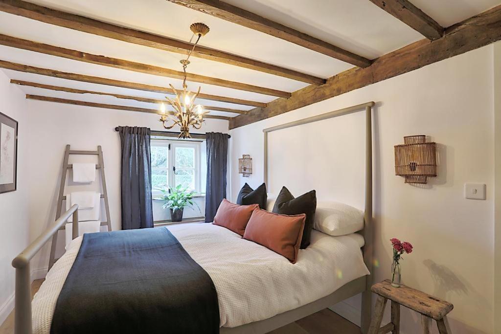 Luxury Cotswold Cottage With Hot Tub In Stow On The Wold! エクステリア 写真